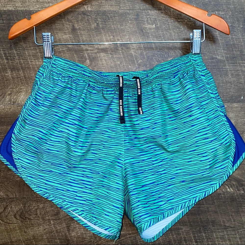 NIKE Equilibrium Tempo Running Shorts Green Teal Size Small